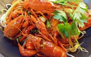 天上九头鸟地上佬意思 天上九头鸟地下湖北佬